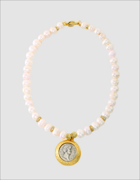 Pearl necklace