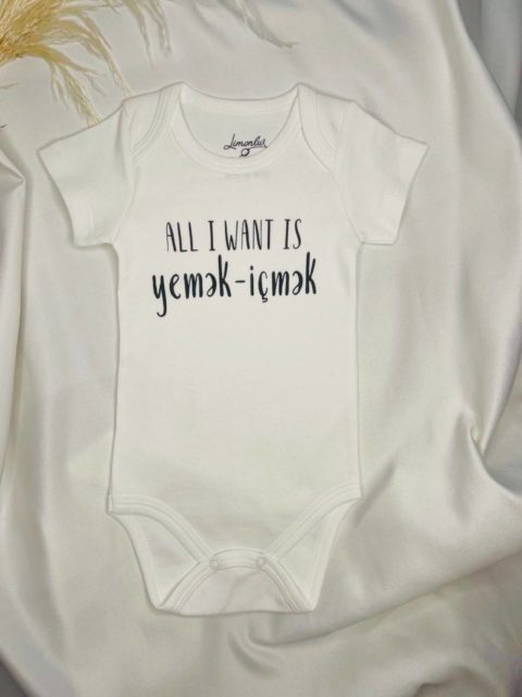 Body with the inscription "All I want is to eat and drink"