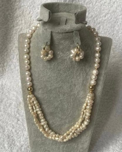A set of natural pearls