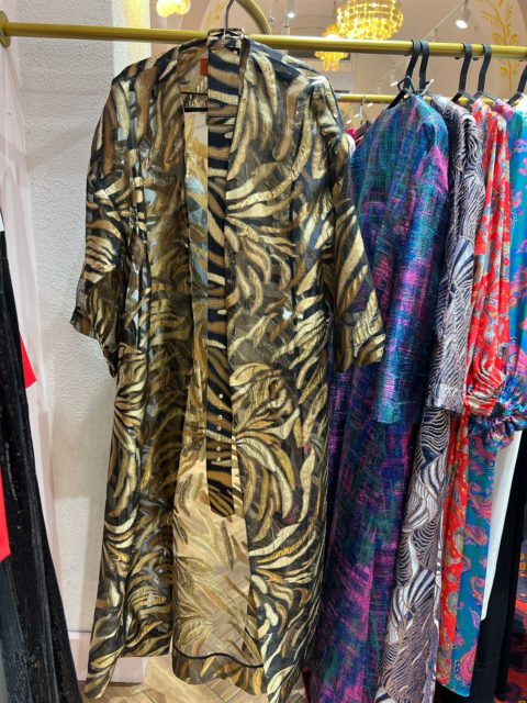 Jakart parçadan hazırlanmış kaftan