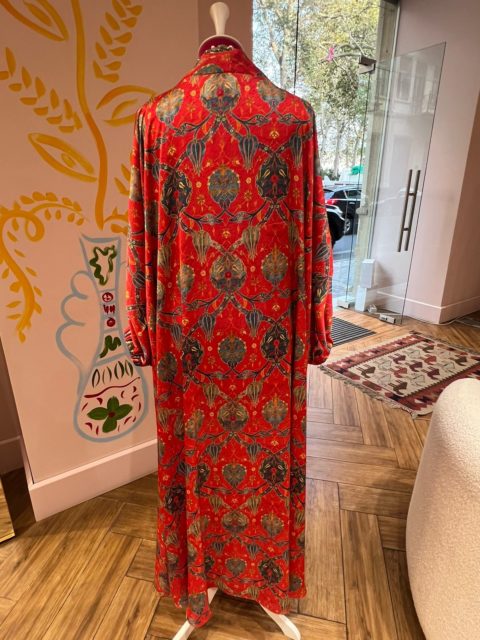 Qırmızı İpək Kaftan