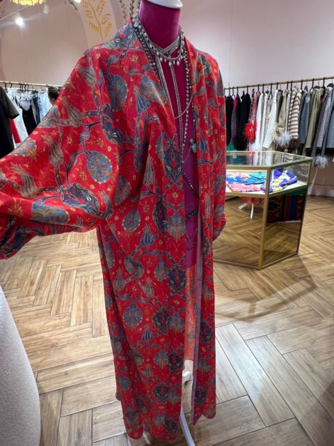 Qırmızı İpək Kaftan