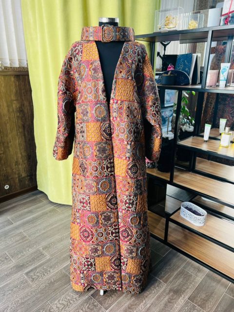 Jakart parçadan hazırlanmış kaftan