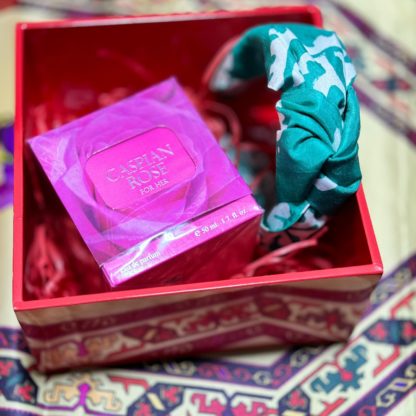 Fəxriyyə Xələfovadan "Caspian Rose" və saç aksesuarı seti
