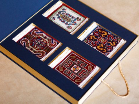 İpək xalça stəkanaltı əl işi kvartet
