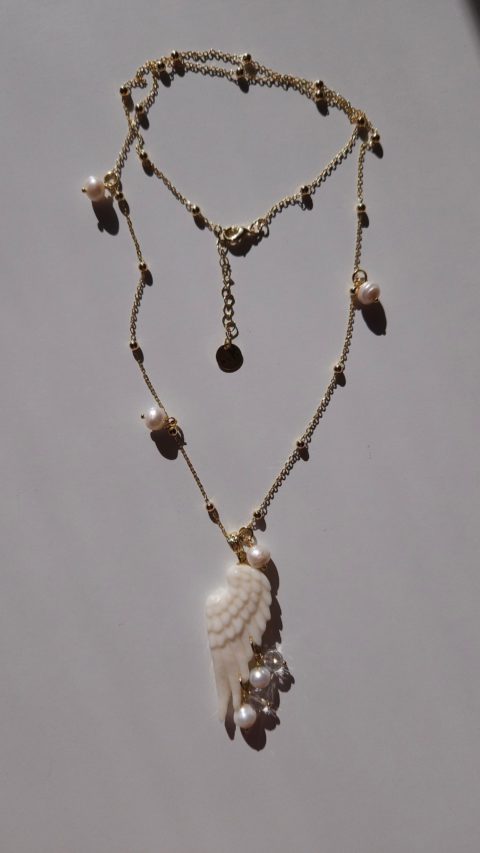 Polimer gildən hazırlanmış əl işi qanad amulet