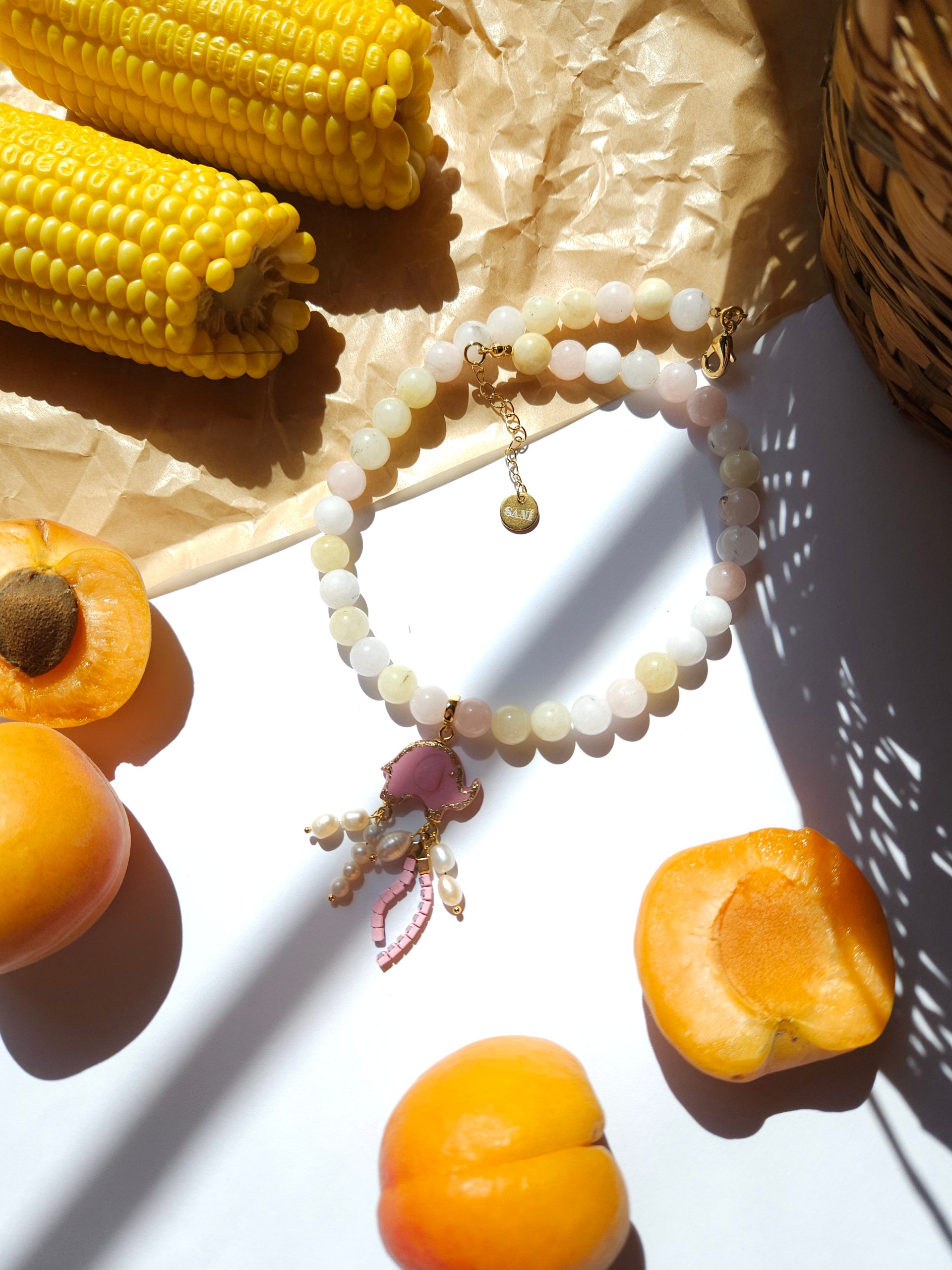 Polimer gildən hazırlanmış əl işi fil amulet