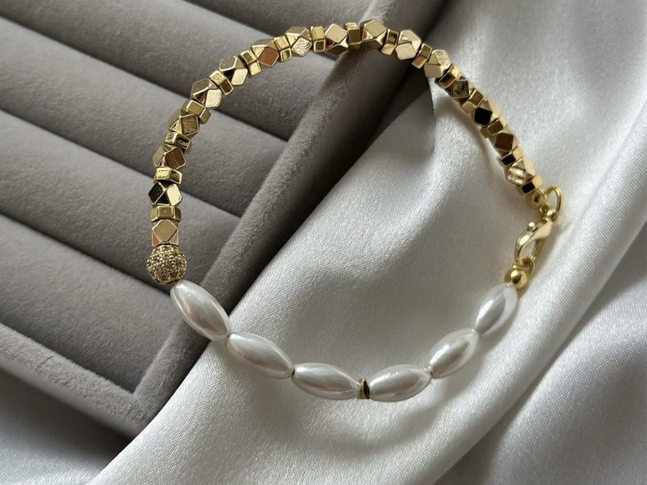 Majorica pearls bracelet
