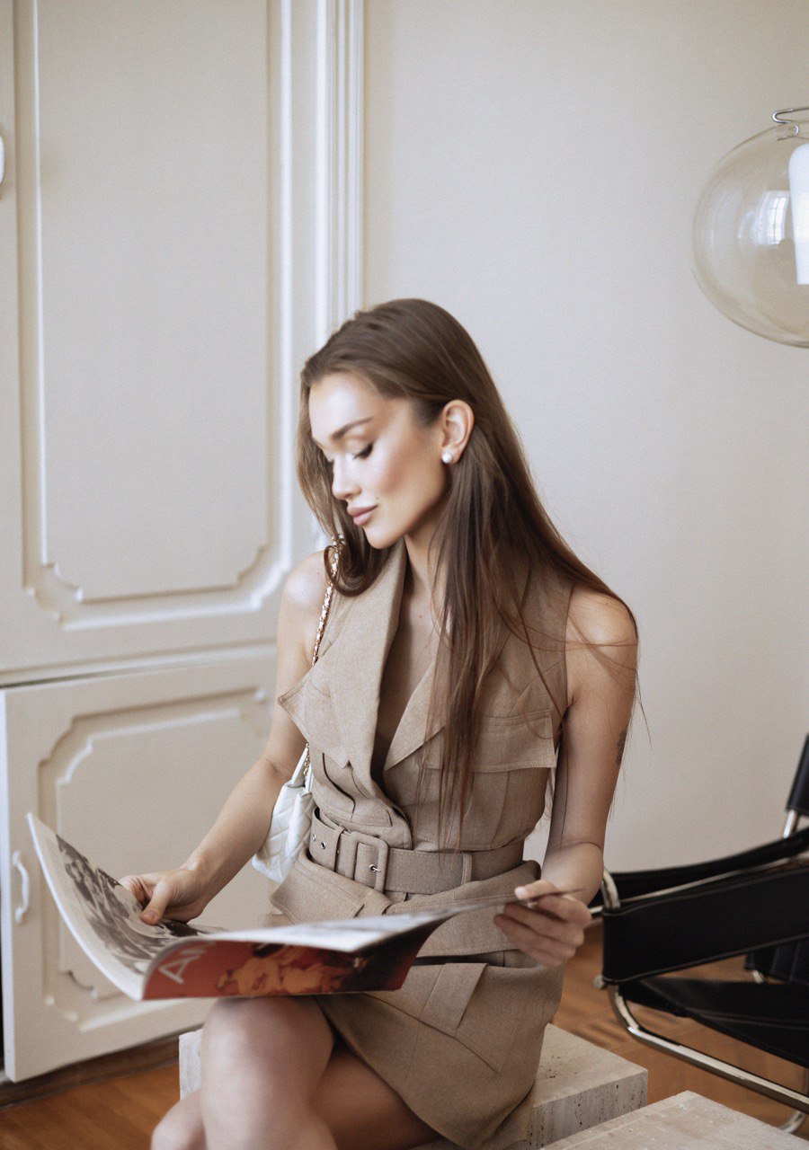 Dark beige dress with a belt