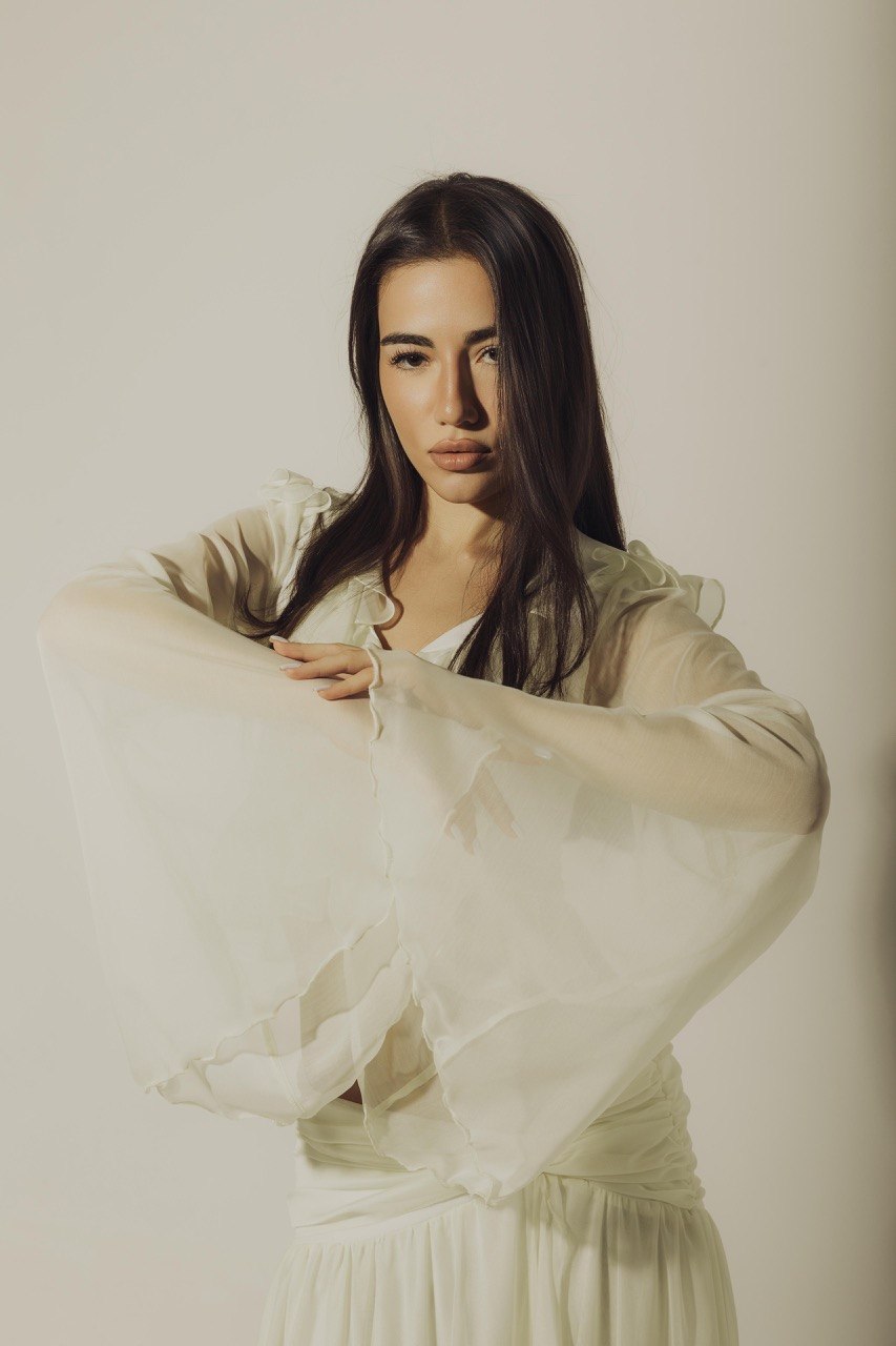 Süd rəngində şifon dəst